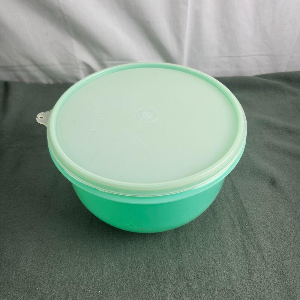 Vintage Tupperware Crisp It Jadeite Green Lettuce Keeper Bowl #1424-1
